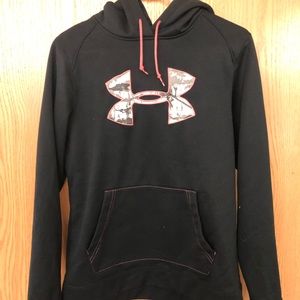 Black Under Armour Sweatshirt